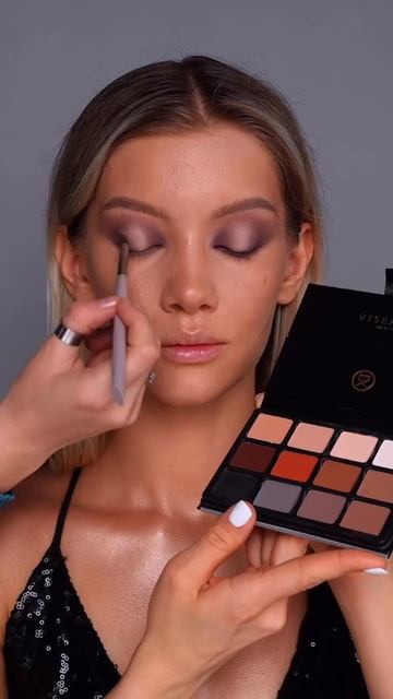 Эффектный Smokeyeyes