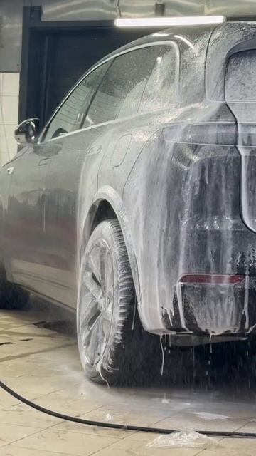 LiXiang мойка кузова.