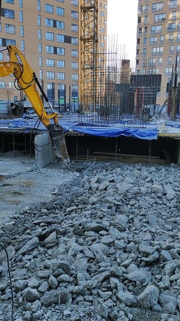 Механизированный демонтаж фундамента