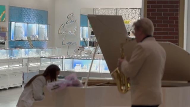 Выступление FREE PIANO в ТРЦ ИЮНЬ