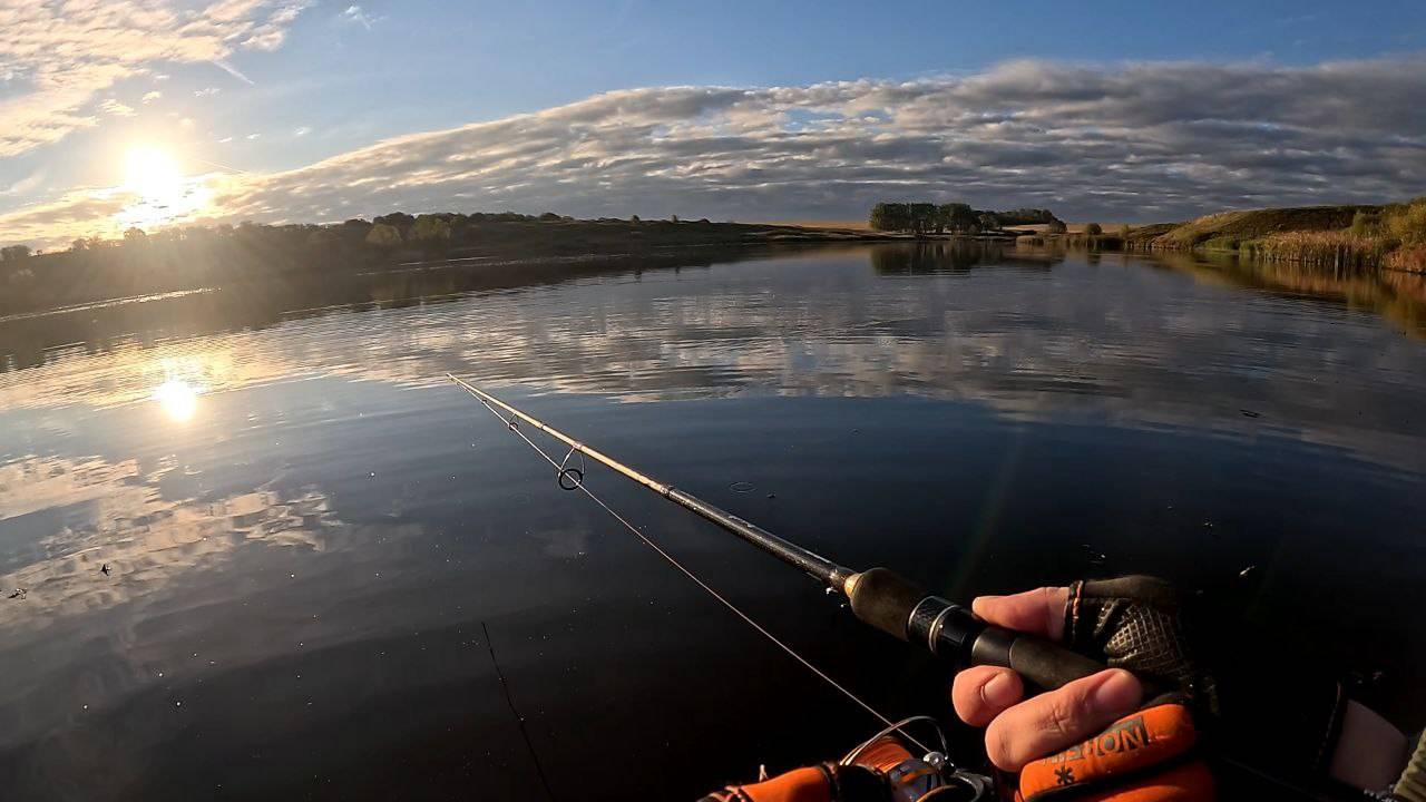 Диалоги с щукой: кто кого переспорит? Рыбалка на спиннинг 2025.