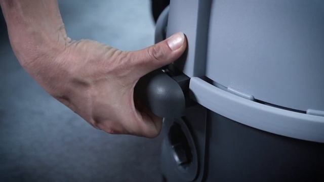 Профессиональный пылесос для гостиницы  Nilfisk VP300