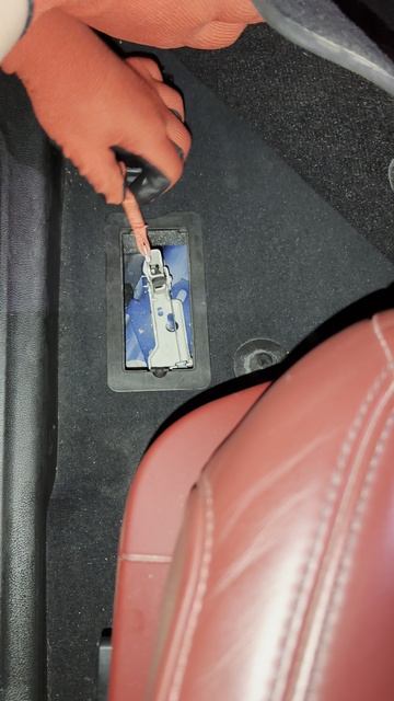 Как включить нейтральную передачу на автомобилях Maserati Levante, Ghibli, Quattroporte VI.