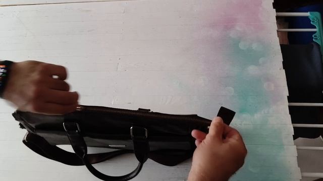 Кожаный портфель