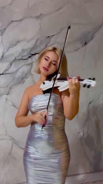 Пошлая Молли - Адская колыбельная на скрипке  подпишись❤️ #пошлаямолли #скрипачка