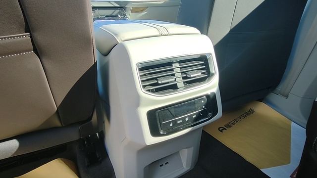 обзор Volkswagen Talagon 6 мест