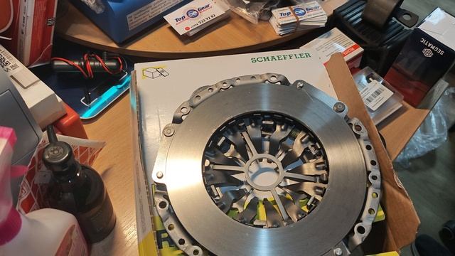 Комплект сцепления VAG A4/A6/SUPERB/PASSAT -05 2.5 DIESEL Luk 624307500

Https://zap84.ru/search/Luk