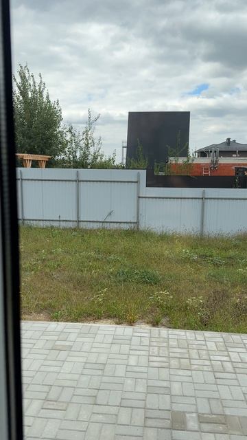 д. Медовка, Янтарная