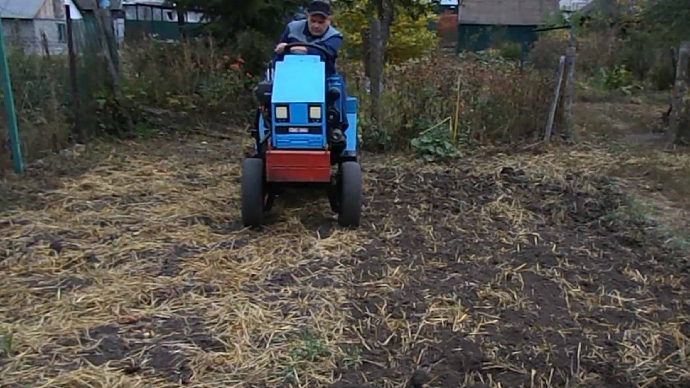 убираю огород и вспашка