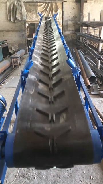 Конвейер ленточный желобчатый наклонный ТЛН- 500