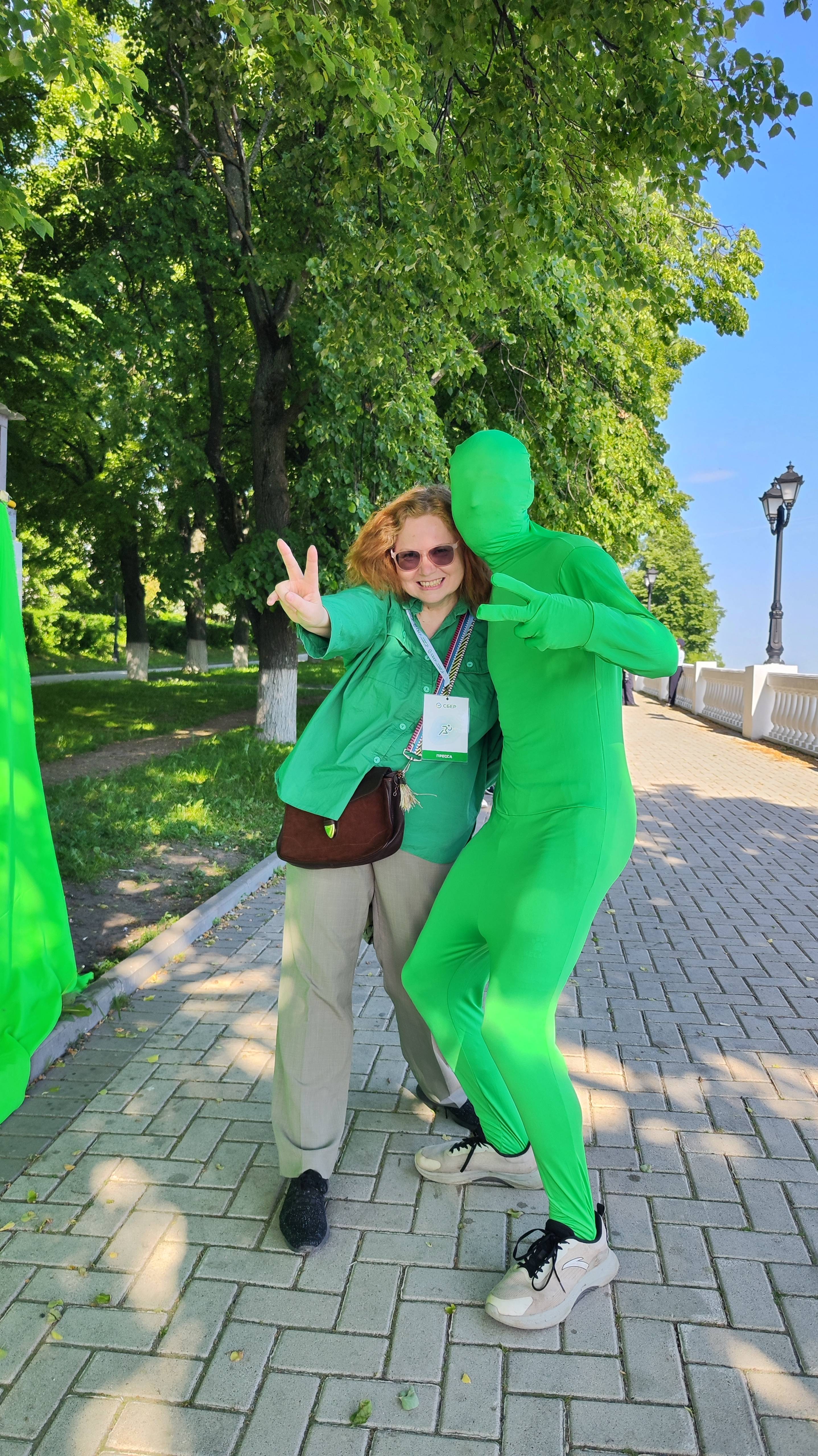 Человек-зелёнка на Зеленом марафоне