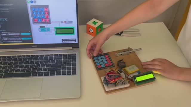 Электронный замок на ардуино!