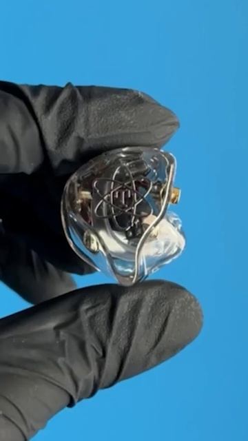 Каждые наушники от Devite Audio подчеркивают уникальность наших клиентов