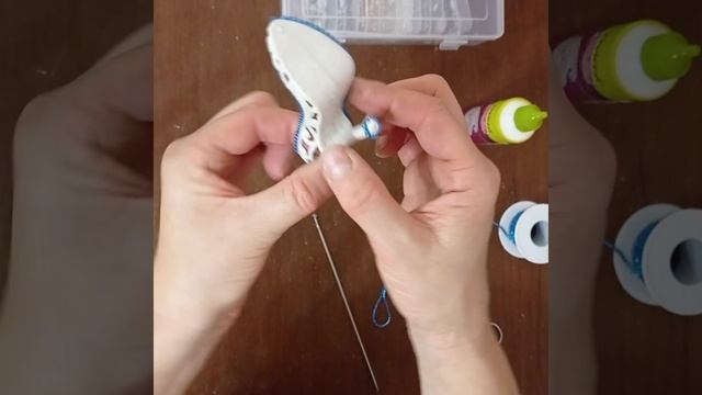 Декор туфельки стразами и стразовой цепочкой.Елочная игрушка туфелька для Золушки.