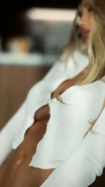 А вам нравятся слегка накаченные губки?