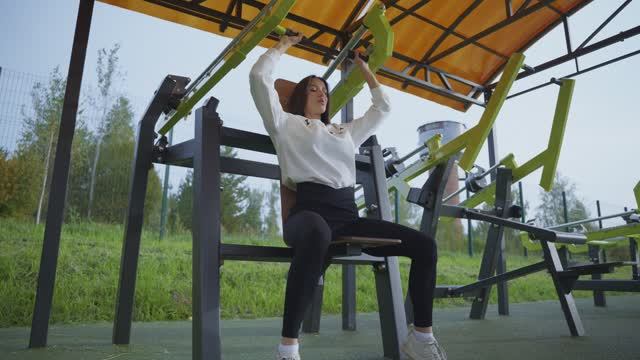 Force-2801 Жим вверх с переменной нагрузкой ZAVODSPORTA