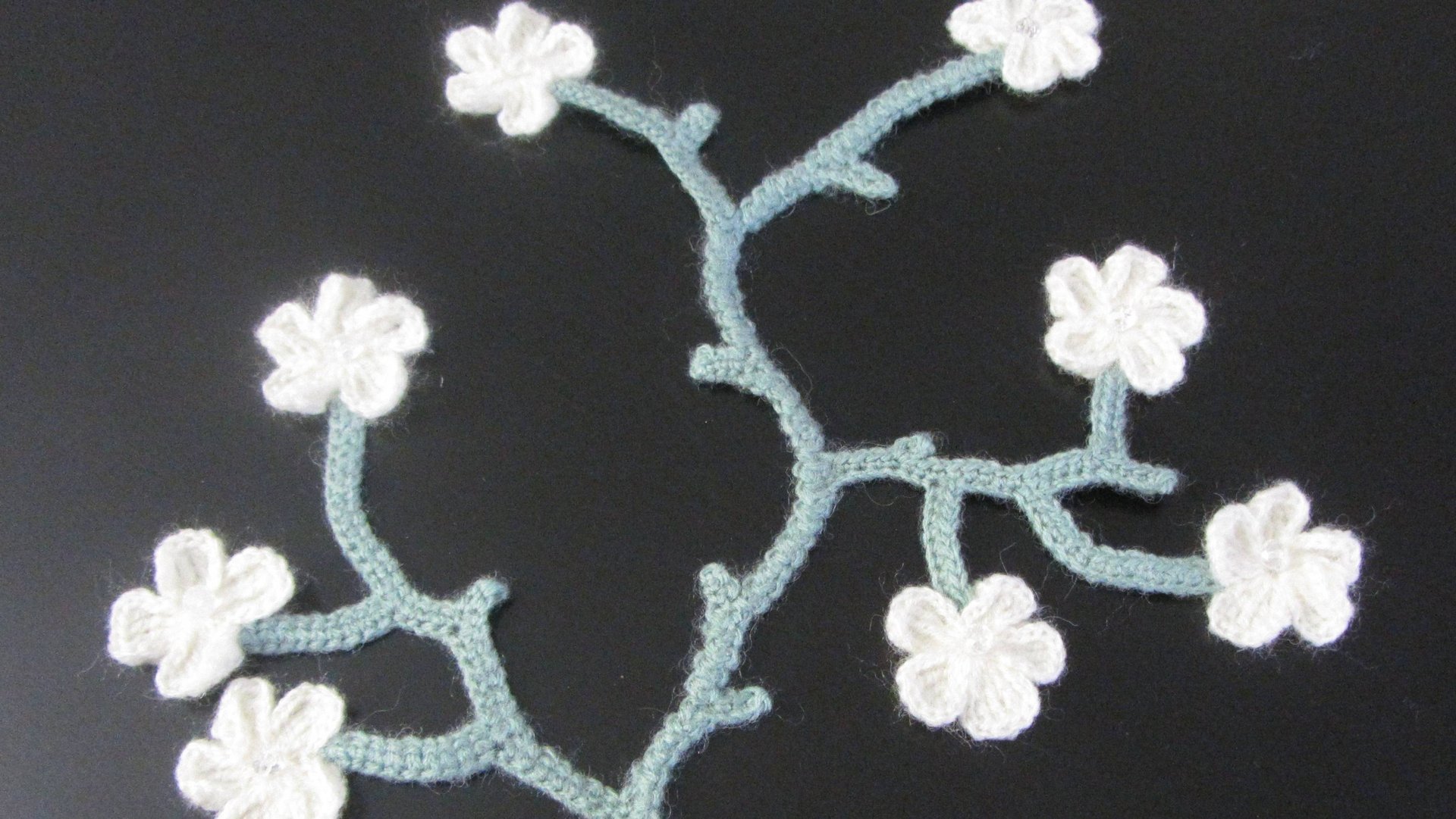 Веточка с цветочками для жилета 2 часть.Вяжем вместе ирландское кружево