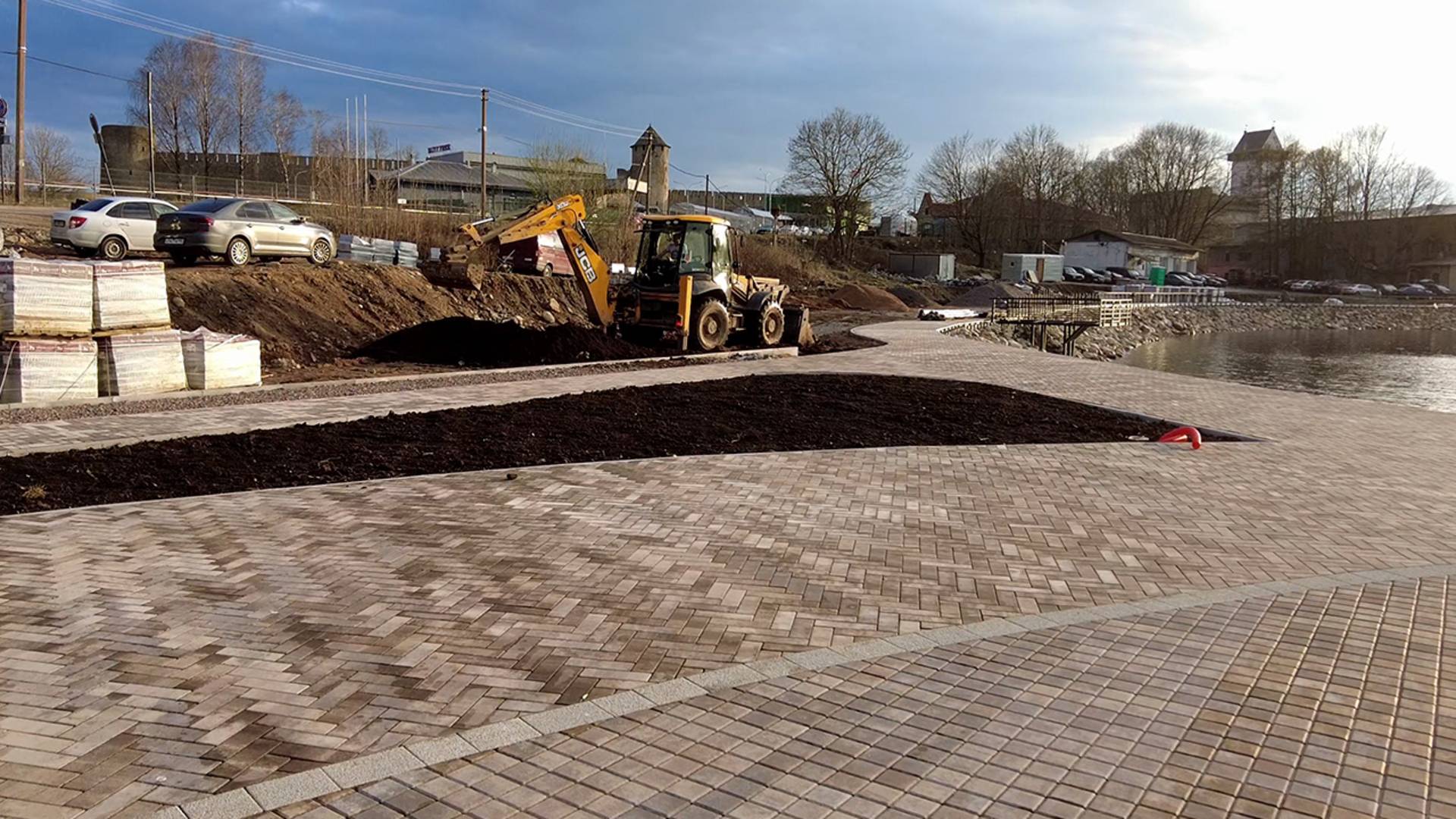В Ивангороде достроили променад. Как это было (кратко)