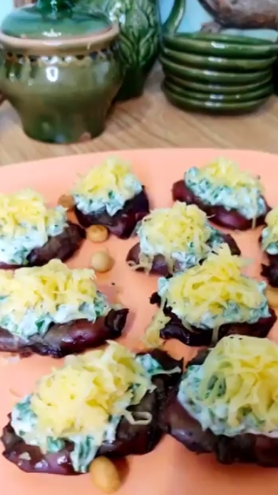 Куриный печень запечённый на сковороде. Быстро просто рецепт