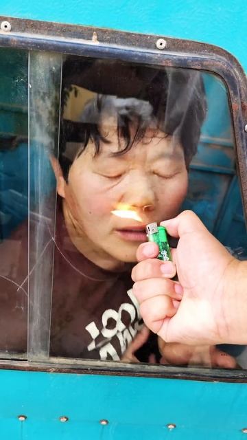 Звукоизоляция такая хорошая, что сказала тётя?