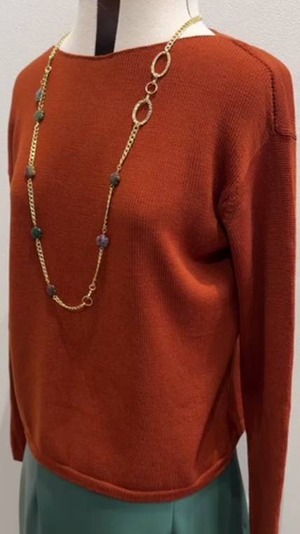 Женский джемпер коллекция осень 2025