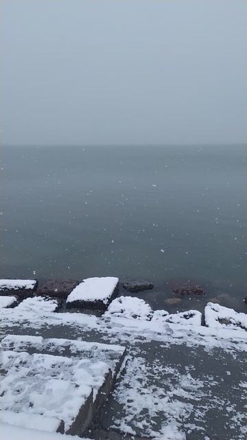 Первый снег город Бердянск 14.10.2025