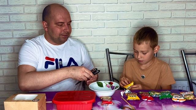 Пробуем китайскую еду!