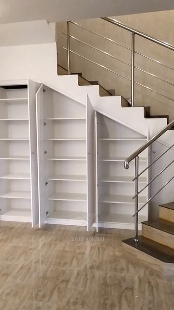 Шкаф под лестницей