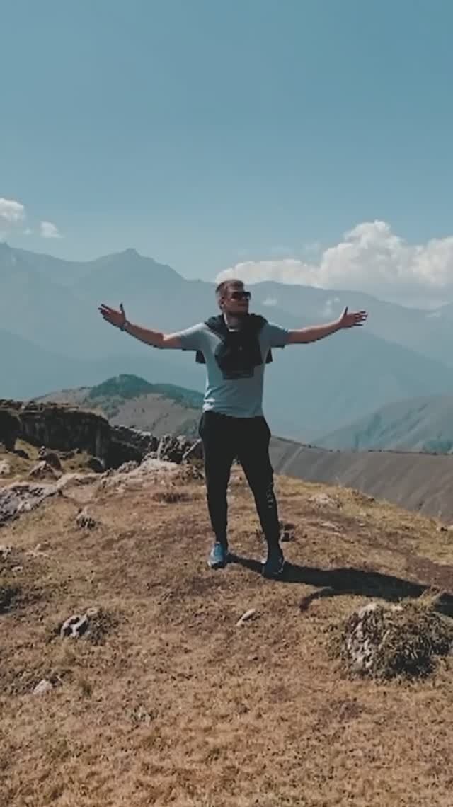 Макс Мушта - Как прекрасен этот мир / Песню стоит послушать полностью