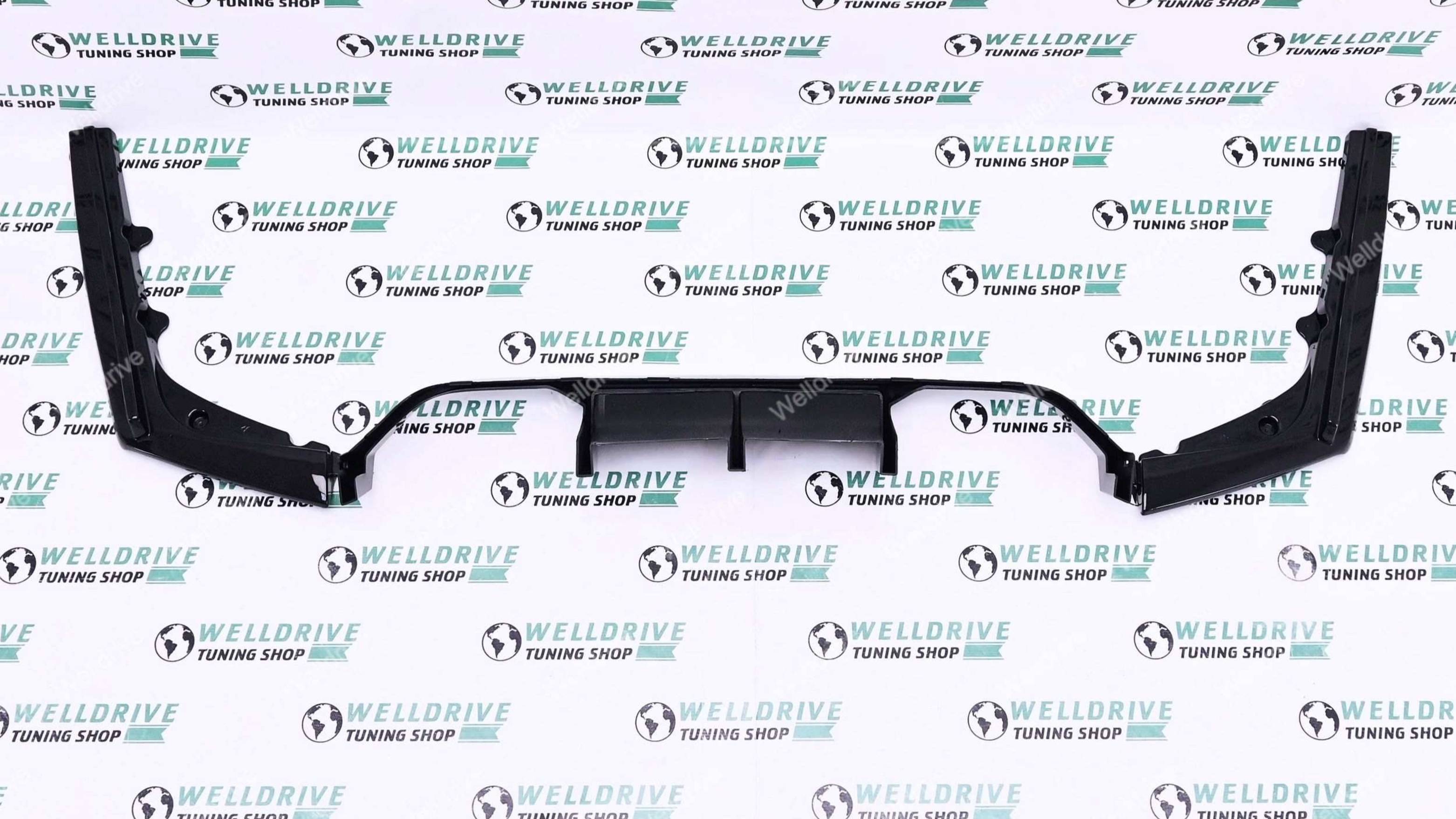 Диффузор с лезвиями BMW M3 F80 F81 M4 F82 F83