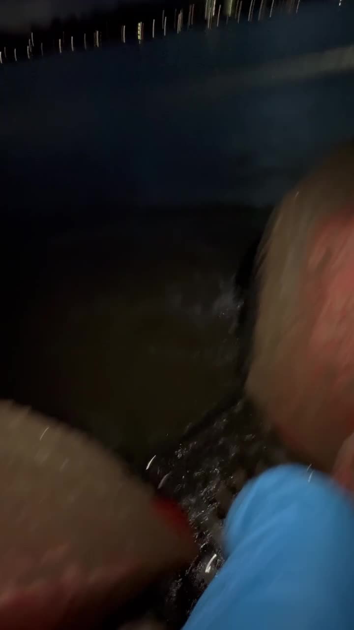 По среди реки 😎👻