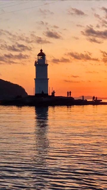 Морские прогулки во Владивостоке +79147374096