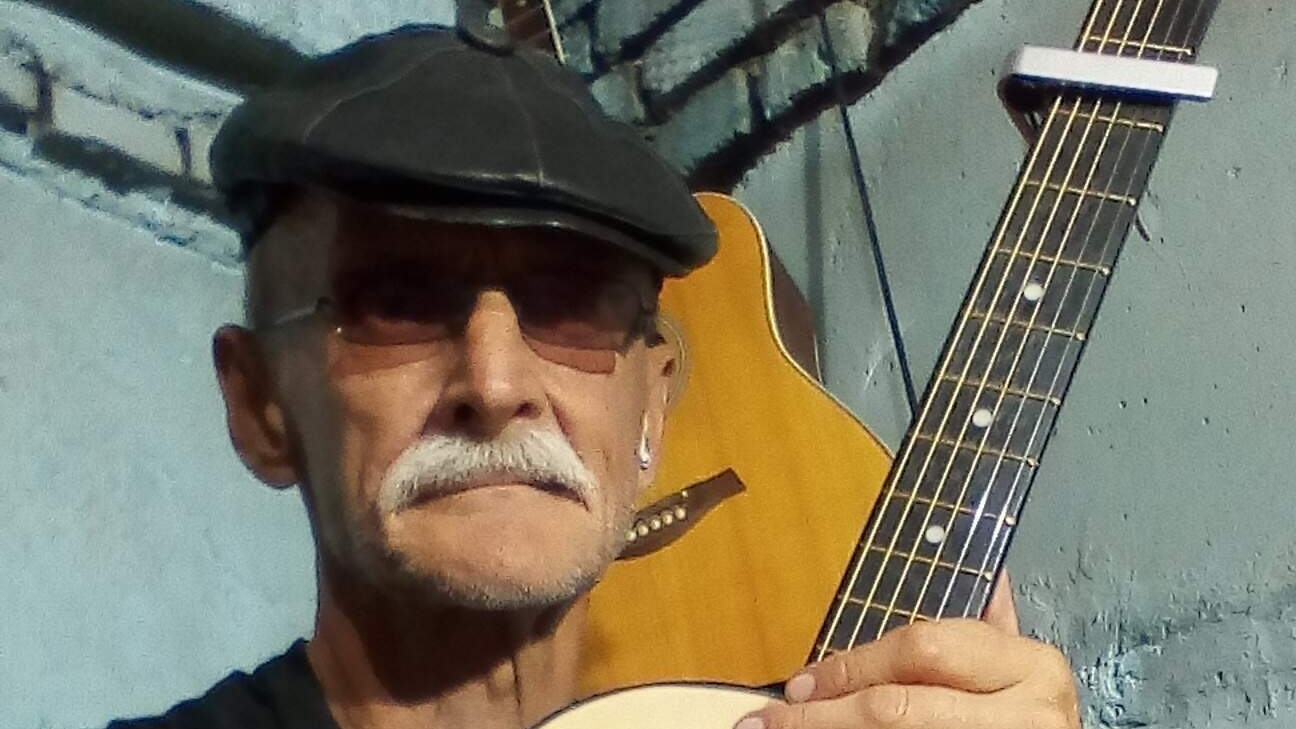 Юрий Данилов. Песни под гитару .