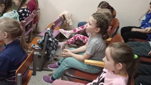 Ансамбль народных инструментов “Музыкальные кружева“А.Петров “Утро