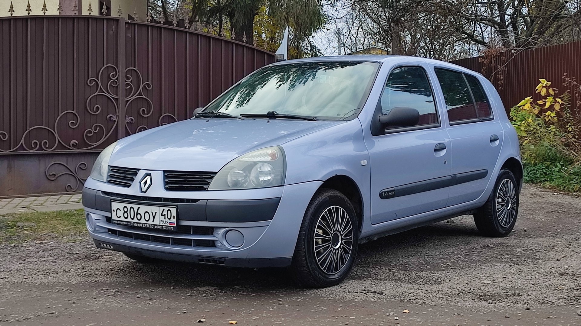 Renault Clio 2004 г.в. 1.4 АКПП