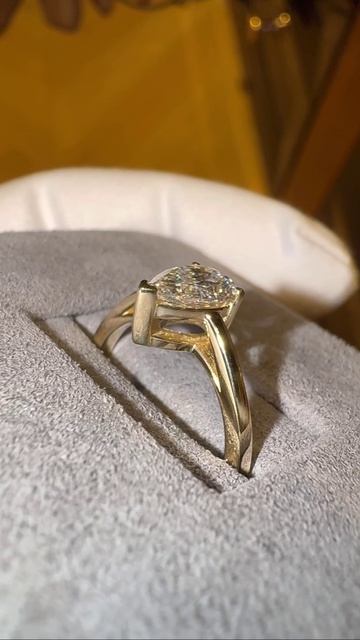 F806a9385c0750372e59eda9fb4d15b4