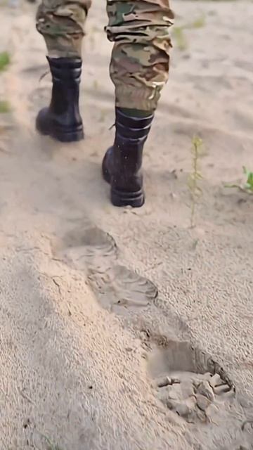 РОДНАЯ ЗЕМЛЯ самая сильная! Елена Максимова и Руслан Осташко #россия #песня