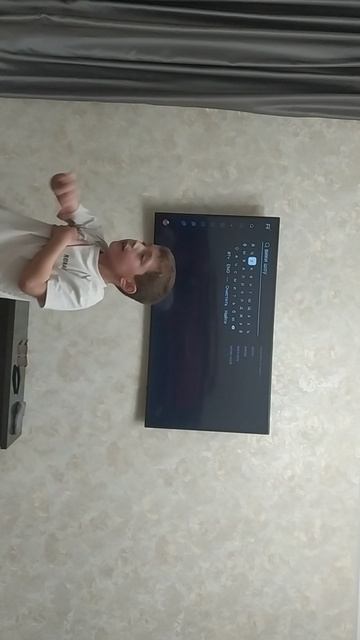 Мы танцуем лезгинку а самый главный танцор был Главный Блогер Эзерхан