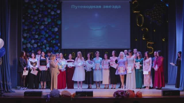 Видеосъёмка на выпускной в Омске. Видеограф на выпускной в Омске. Выпускной в Омске