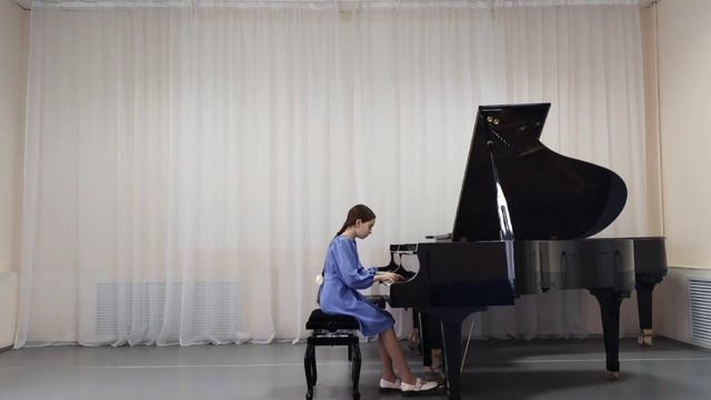 Галиева Лина, 13 лет. Ф. Шопен Вальс до диез минор соч.64, Ф. Бургмюллер Этюд 