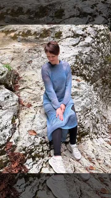 Платье туника с разрезом