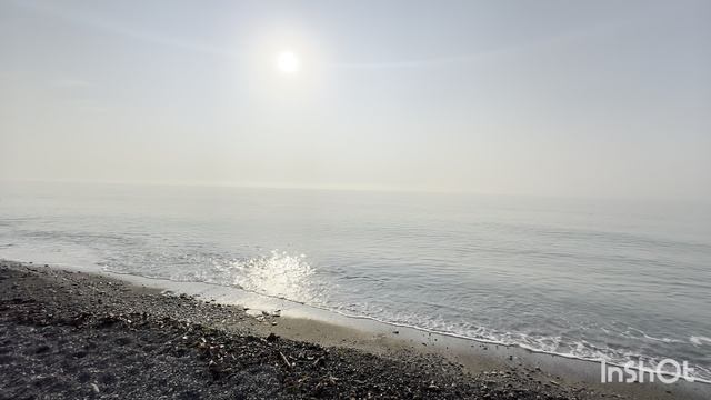 Море в Сочи, рядом с отелем 