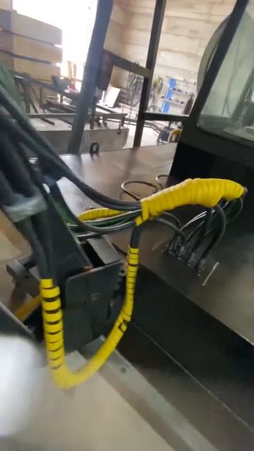 Миниземснаряд EcoDrage-S 57 л.с., 90 м3/час, с маневровыми двигателями для передвижения по водоему.