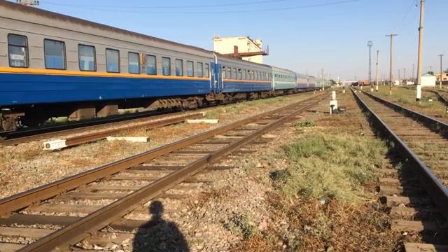 Пассажирский поезд 379 Алматы-Уральск Станция ТуркестанTurkestan