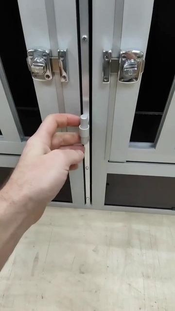 Выполнили очередной проект для клиента. Двухместная клетка для мелких собак в машину + сделали свет