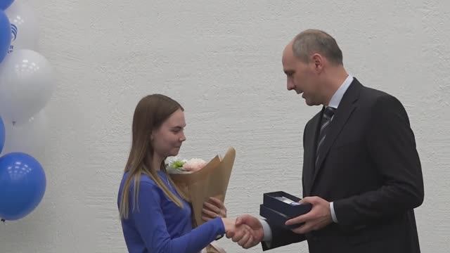 В Красноуфимске Денис Паслер вручил ключи от квартир детям, оставшимся без попечения родителей