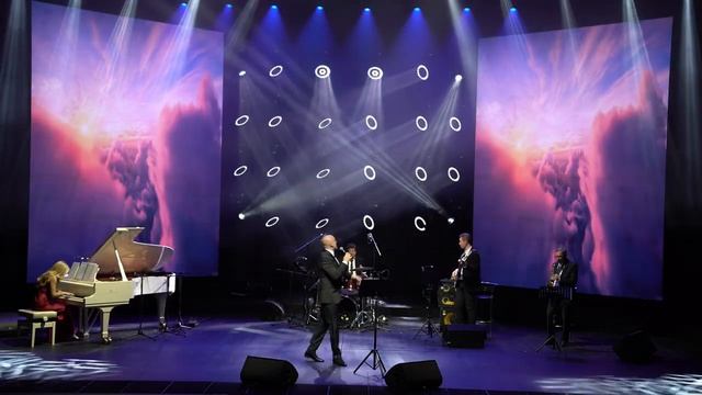 Jalal Abbasov - Пой гитара (Live Concert)