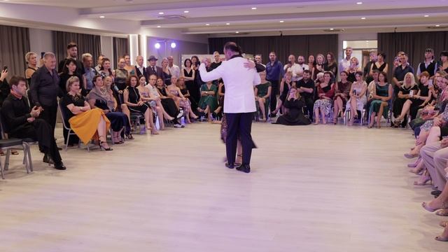 Utku Kuley And Iris Dogdu - Qué Falta Que Me Haces ТангоСоль 10 октября 2025 г.