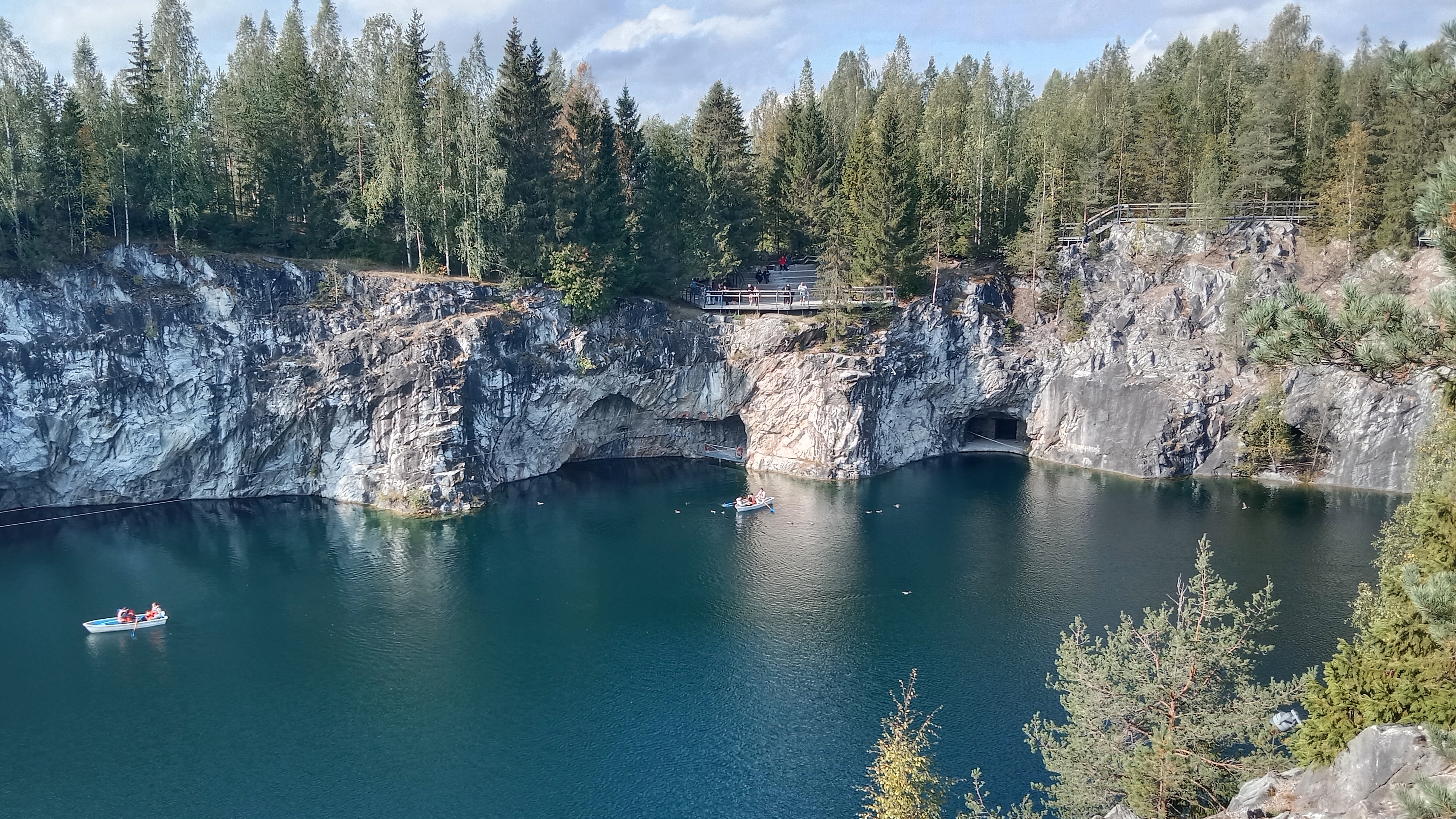 Парк Рускеала