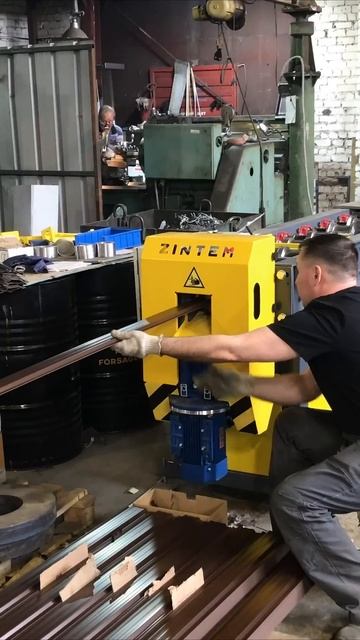 Станок производства штакетника